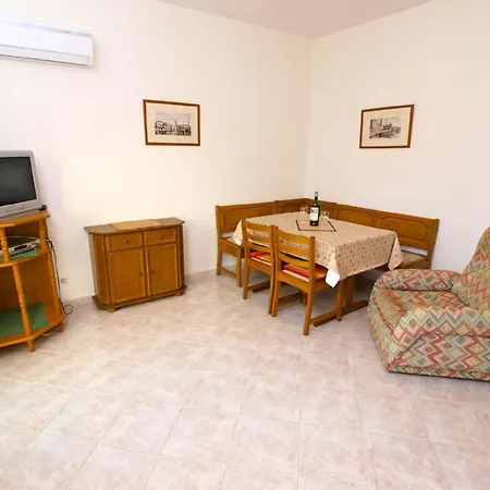 Apartment Fuer 4 Personen Ca 45 Qm In Fazana, Istrien Istrische Riviera Fazana