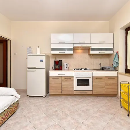 Fuer 4 Personen Ca 45 Qm In Fazana, Istrien Istrische Riviera Apartment *